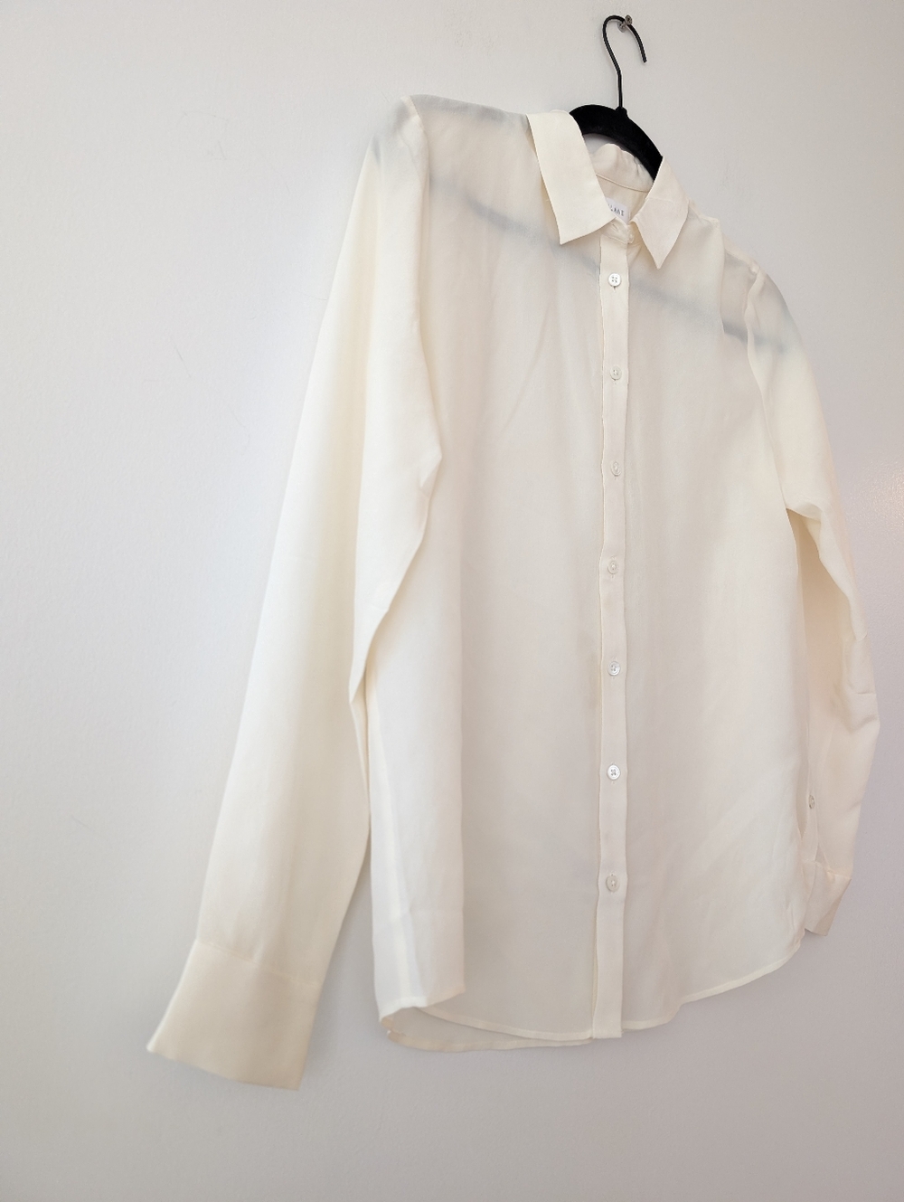 Everlane 100% Silk Ivory Button Down Blouse Size 4 - Picture 2 of 5